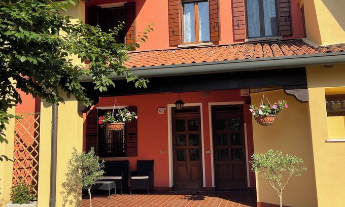 Zelarino Casa | Spacious House in Venezia with Free Parking