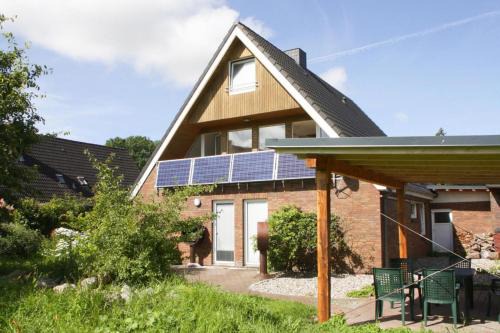 Neukirchen/Erzgeb Casa | Spacious Holiday Home in Neukirchen
