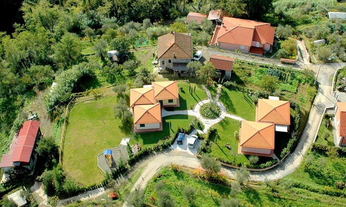 Montebello di Mezzo Casa | Espaciosa Casa Vacacional en Bucine con Piscina Compartida