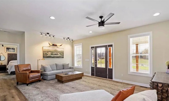 Cave City Casa | Spacious home close to Mammoth Cave NP!