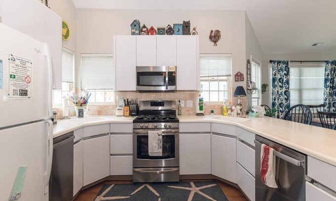 Admiral Estates Casa | Spacious Home Close to Beach