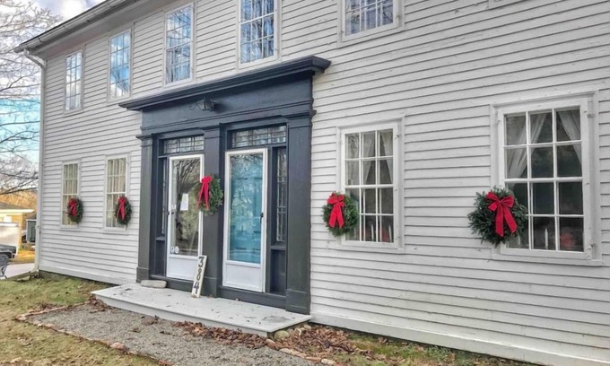 Winterport Condominio | Spacious Home for Gathering