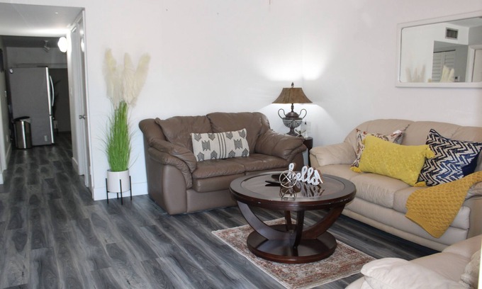 West Park Casa | Spacious Home- Hardrock stadium and casino