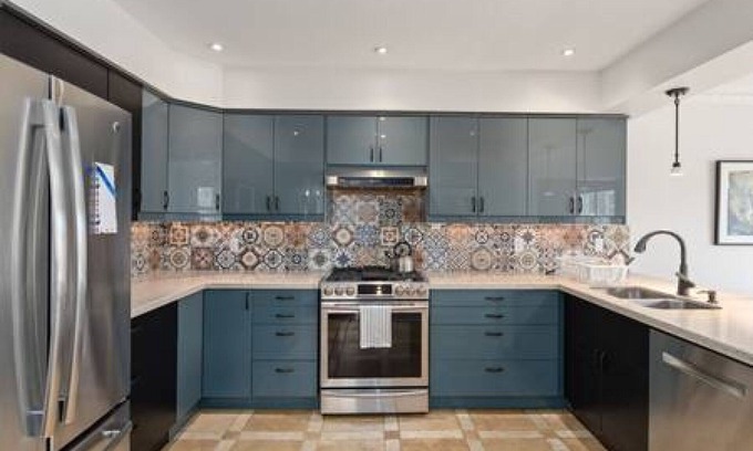 East Credit Casa | Spacious Home In Mississauga