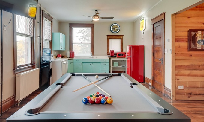 Bessemer Casa | Spacious Home in Ramsay: 9 Smart TVs + Pool Table!