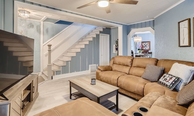 Payne - Phalen Casa | Spacious Home in Saint Paul near to Downtown and more!