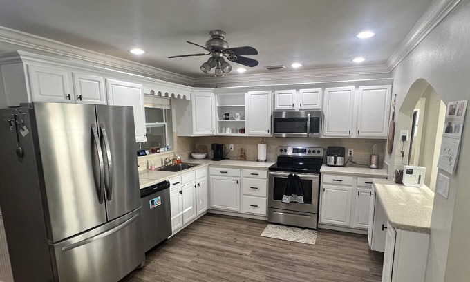 Charlotte Park Casa | Spacious home in the heart of Punta Gorda! Convenient location! Pets welcome!