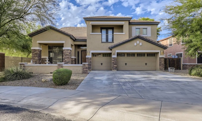 Palm Valley Casa | Spacious home in the heart of the West Valley with heated pool and game room