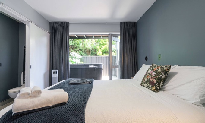 Parnell Apartamento | Spacious Home Near CBD | SPA Pool | Parking | 3BR