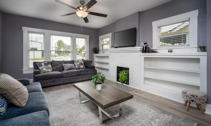 Beacon Hill Casa | Spacious Home Near Downtown San Antonio