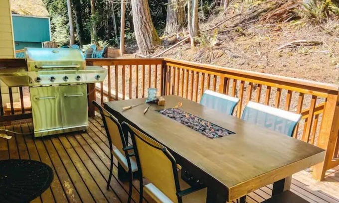 Sudden Valley Casa | Spacious Home Near Lake Whatcom and Galbraith Trails