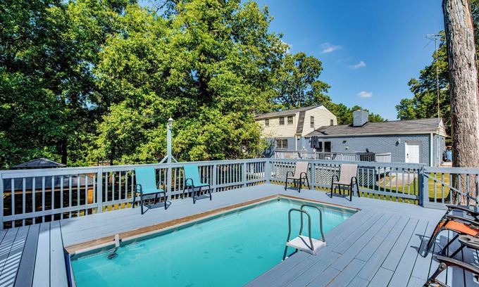 Church Street Casa | Spacious Home w/ Hot Tub, 14 Mi to Downtown ATL!
