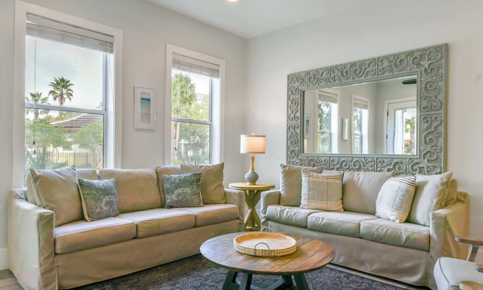 Villages of Crystal Beach Casa | Spacious Home w/ Lagoon Pool Views & Seasonal Beach Trolley in Destin! 🌴🌺🌊