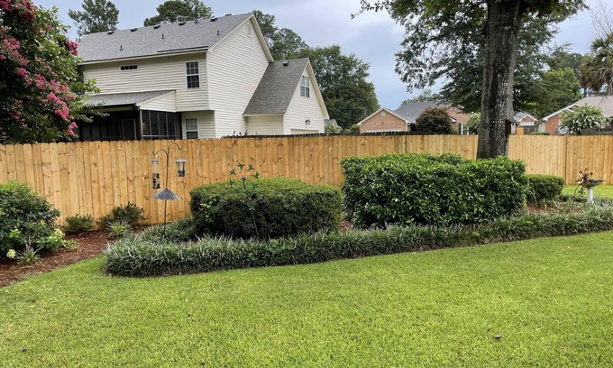 North Augusta Casa | Spacious home with newly decorated sunroom. Close to I-20