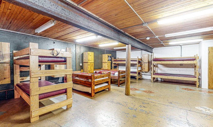 Joseph Casa | Spacious home with access to Wallowa River, foosball, outdoor games
