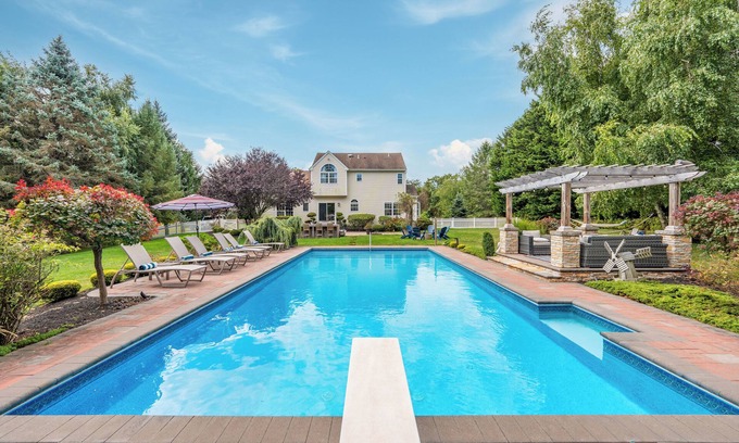 Southold Casa | Spacious Home with Pool in Southold