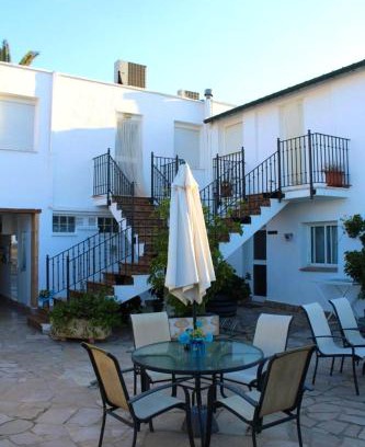 Poble Nou del Delta Casa | Spacious House in Poble Nou with Garden