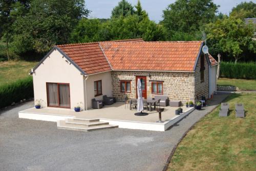 Chalandrey Casa | Spacious house for 6 people with a swimming pool