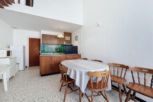 Port-la-Nouvelle Casa | Spacious house near the beach