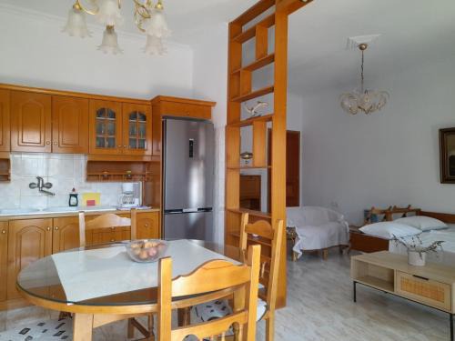 Petalidi Apartamento | Spacious house near the beach