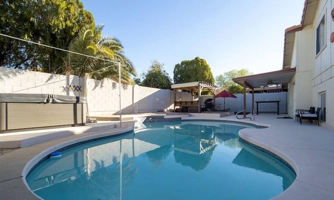 Deer Valley Casa | Spacious house, pool heater, hot tub, billiards
