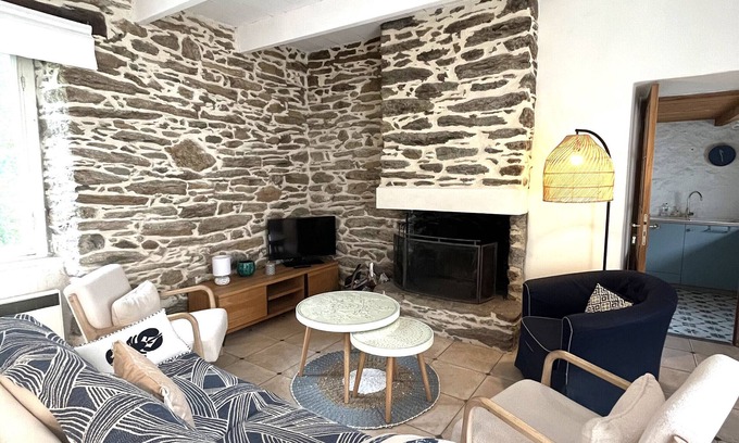 Groix Casa | Casa espaciosa con jardín en el corazón de Lomener