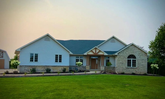 Larsen Casa | Spacious house with large yard in a peaceful neighborhood close to EAA grounds!