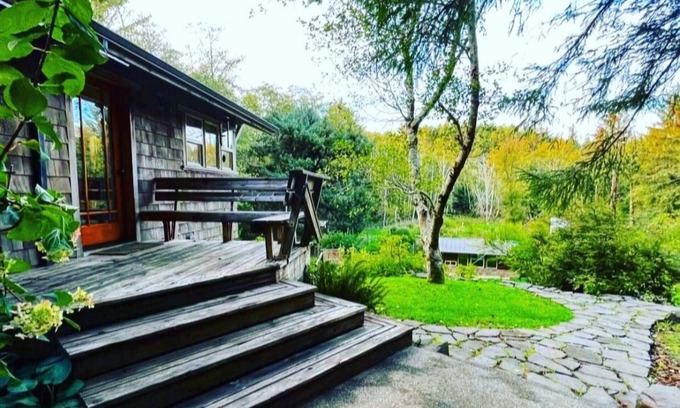 Port Orford Otro | Spacious HS w/Sauna-Game RM-Wifi-Basket Ball Walk to Beach! Gated- Private!