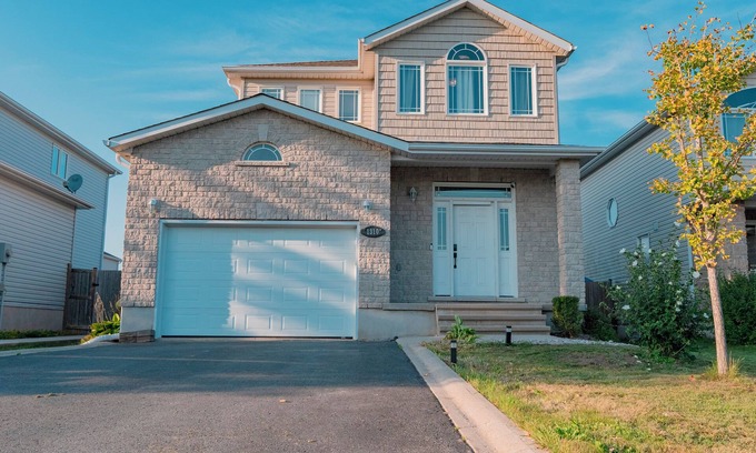 Amherstview Casa | Spacious, Idyllic 3 Bedroom Home