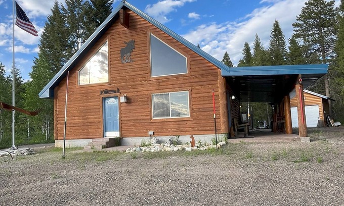 Island Park Cabina | Spacious Island Park cabin close to Yellowstone