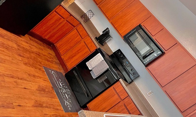 Clodine Apartamento | ⭐️Spacious King Bed Apt. ⭐️ Near Hobby ✈️