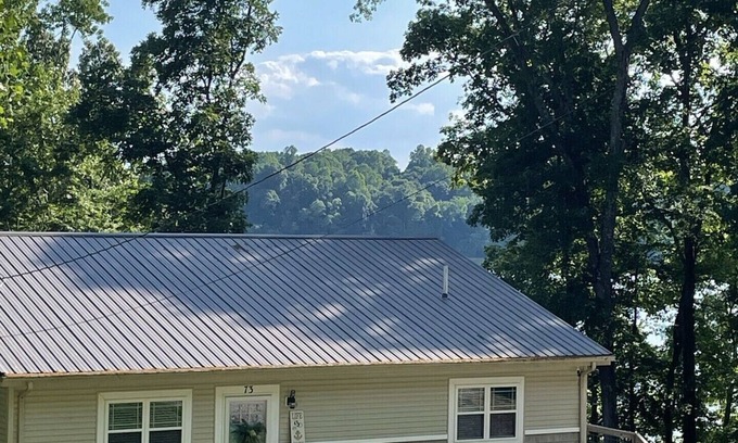Cadiz Casa | Spacious Lake Barkley Cottage/private/gorgeous lakefront view! Dock/jetski port