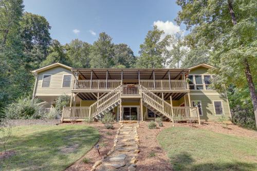 Lake Lure Casa | Spacious Lake Lure Family Home with Deck and Fire Pit!