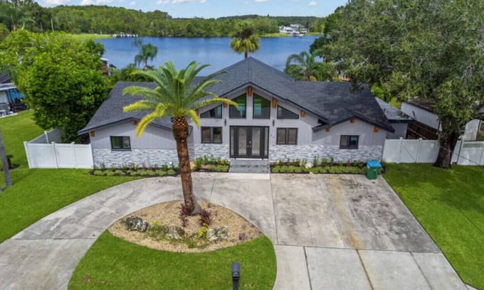Palm Harbor Casa | Spacious Lake Tarpon Getaway