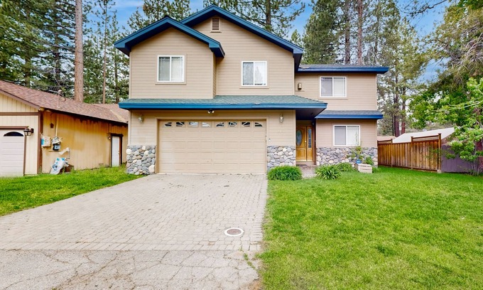 Tahoe Island Casa | Spacious Lake Retreat | 2 Fireplaces & Private Fenced Yard | Close to Marina
