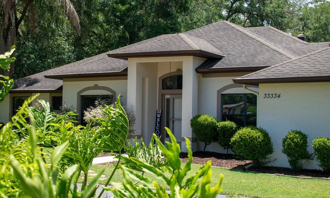 Mount Dora Casa | Spacious lake view home near Historic Downtown Mount Dora!