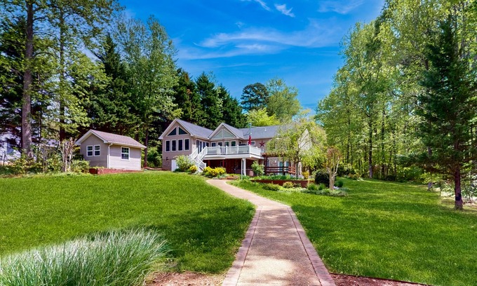 Lakeside Woods Casa | Spacious lakefront house w/private hot tub, deck, fire pit & grill