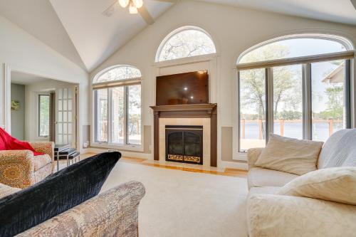 Chetek Casa | Spacious Lakefront New Auburn Home with Sunroom