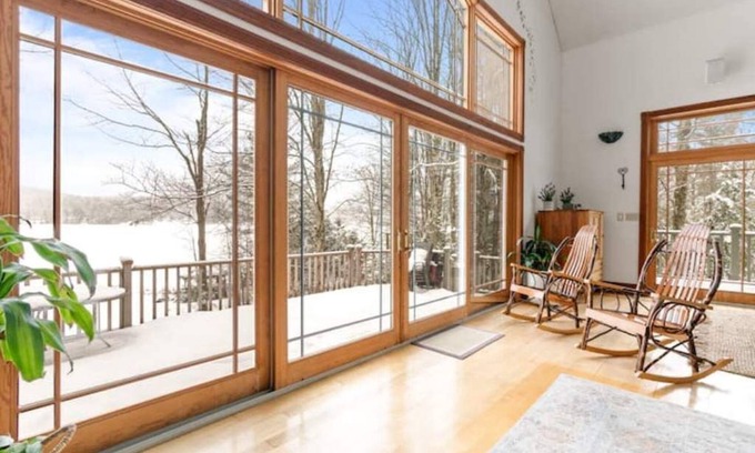 Hinesburg Casa | Spacious Lakefront Retreat w/Stunning Views