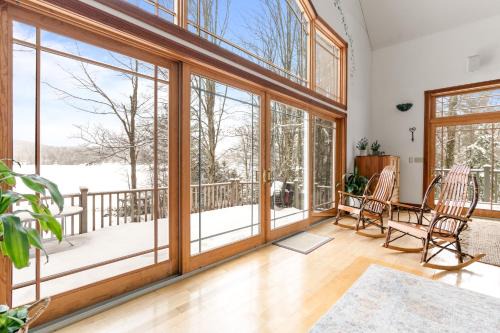 Hinesburg Casa | Spacious Lakefront Retreat w/Stunning Views