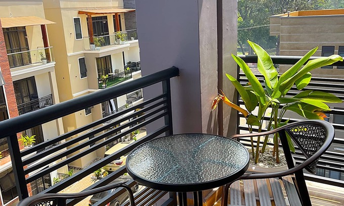 Del Monte Forest Apartamento | Spacious luxury one-bedroom apartment locatedin a calm environment with WiFi, AC