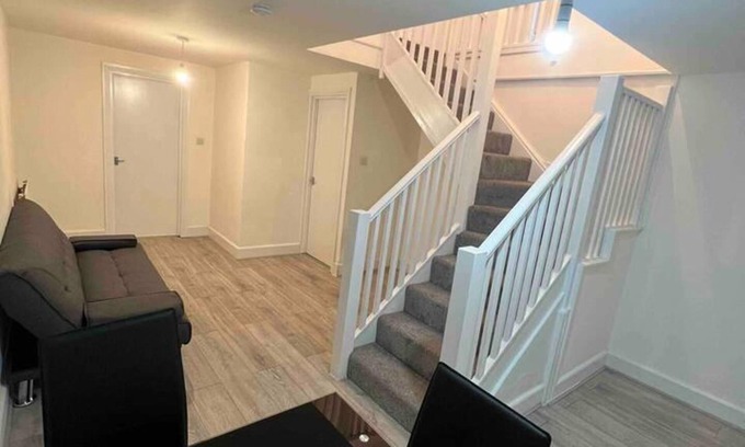 South Norwood Apartamento | Spacious Luxury 2 Bedroom Apartment, Station 1min