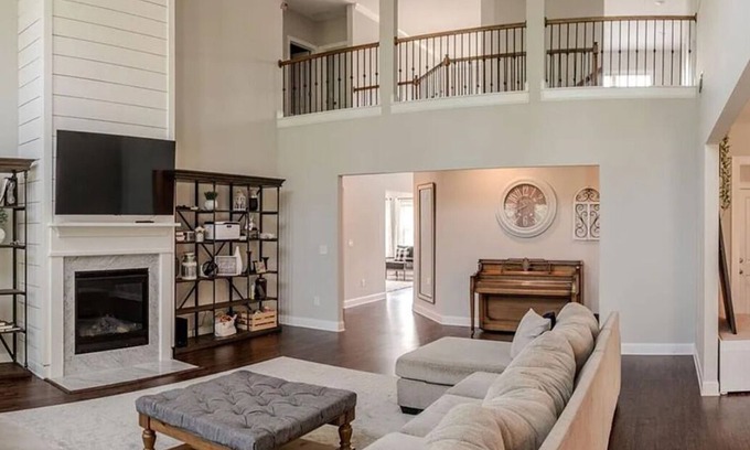 Cumming Casa | Spacious Luxury Retreat – 6BR/5BA in Cumming, GA