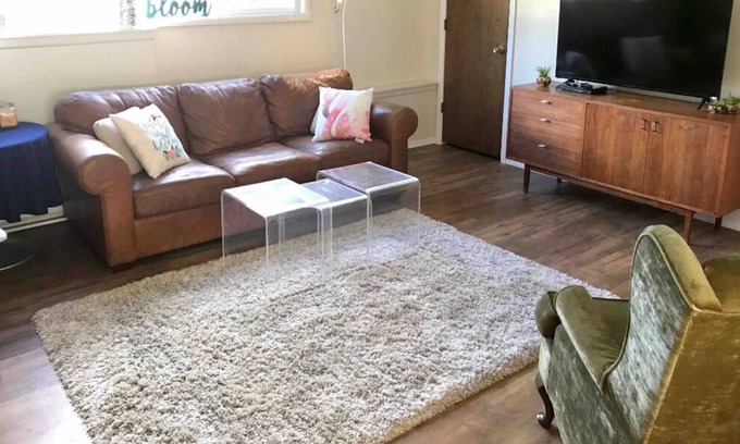 Missoula Apartamento | Amplio y moderno apartamento 2BD # 3, cerca de Missoula y Bitterroot