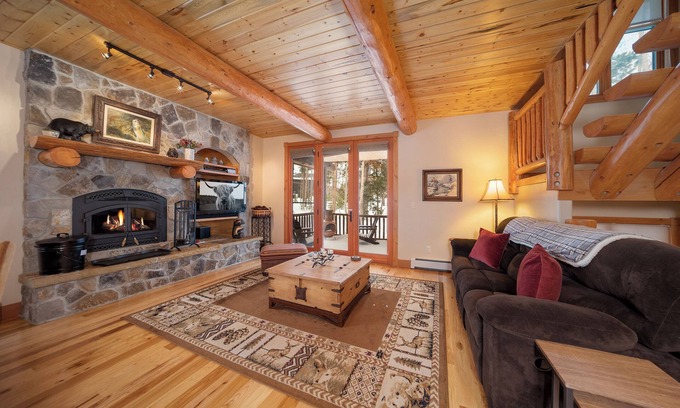 Fraser Casa | Spacious & modern 3 bedroom, pet friendly in Fraser