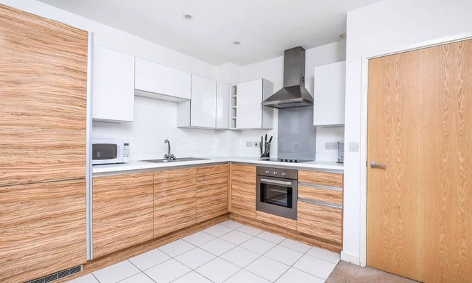 Figge's Marsh Apartamento | Spacious, Modern Close to Transport Links