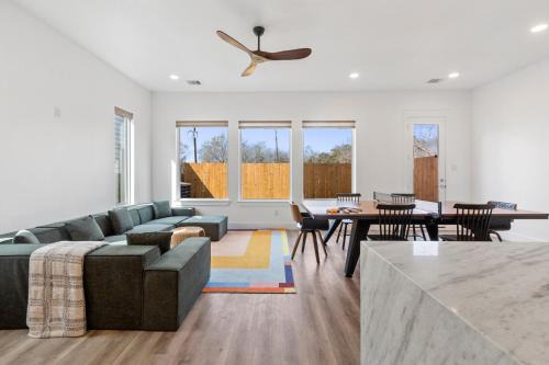 Garden Oaks Casa | Spacious, modern home with loft, 15 minutes from Downtown Houston