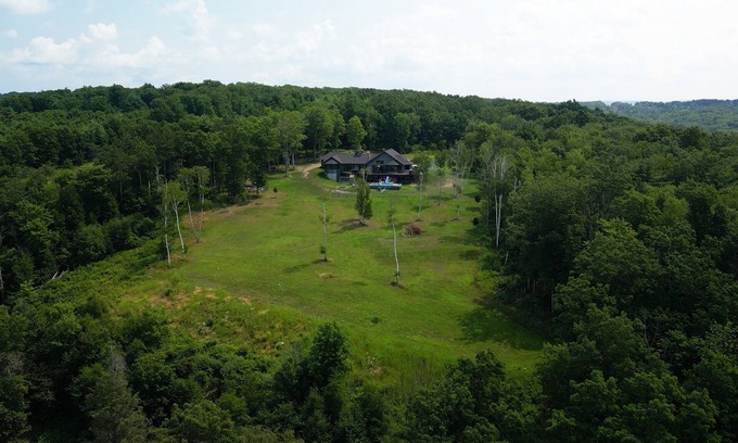 Corning Casa | Spacious modern mountain style home with beautiful western views in Corning, NY