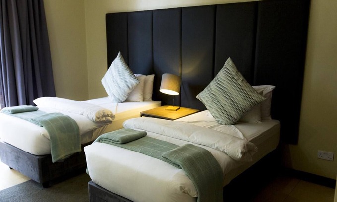 Dar es Salaam Apartamento | Spacious Modern Room!
