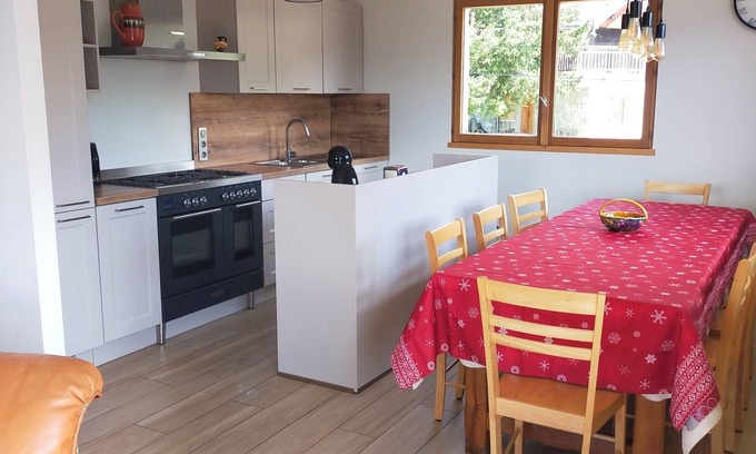 Albiez-le-Vieux Apartamento | Spacious mountain apartment with panoramic view